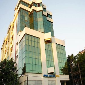 Royal Khattar Hotel